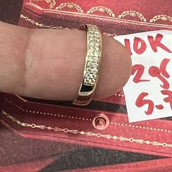 10K Solid Gold Wedding Ring CUBIC ZIRCONIUM STONES Size 7.5