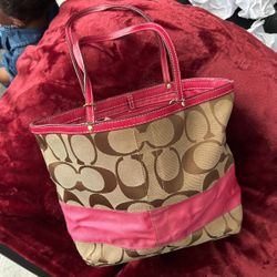 Coach Purse (Pink) 
