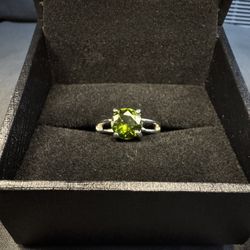 Sterling Silver Peridot Ring - Size 5.5 