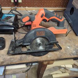 Black And Decker 5 1/2 Inch Circular Saw