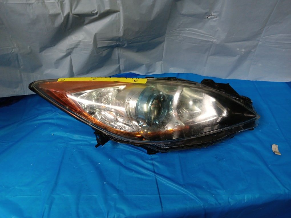 2010-13 Mazda 3 Right Headlight 
