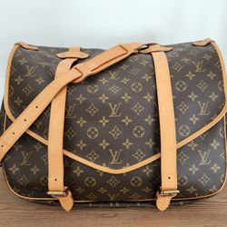 LOUIS VUITTON SAUMUR 43 MESSENGER BAG