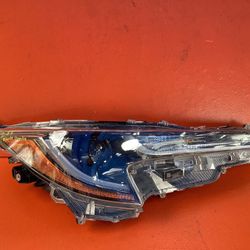 2020 2021 2022 Toyota Corolla OEM Single Bar LED Headlight Right Passenger Side