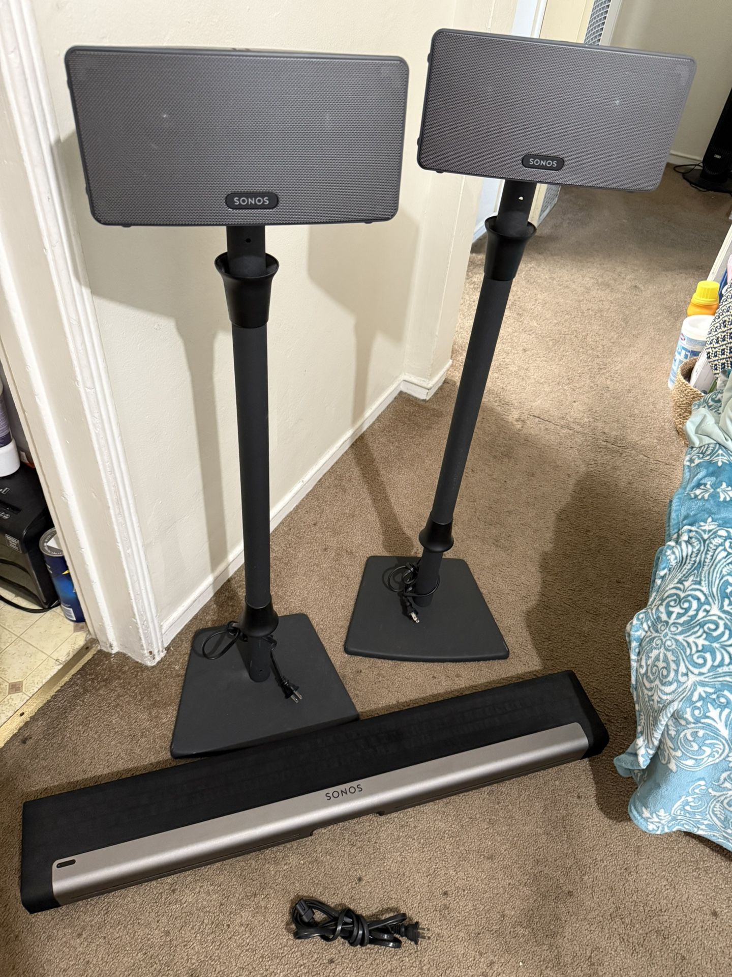 Sonos Soundbar And Sonos Play 3