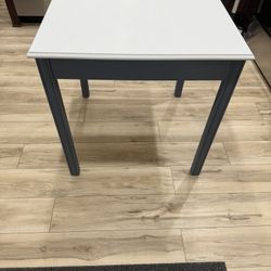 Pretty table 