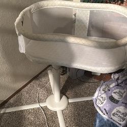 Rotating Bassinet