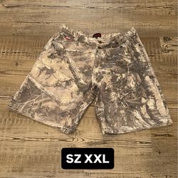 Pleasures camo shorts