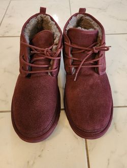UGG Neumel Chukka Boot in the Cordovan / Burgundy Colorway Size 15 Mens