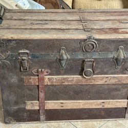 Rustic Chest 