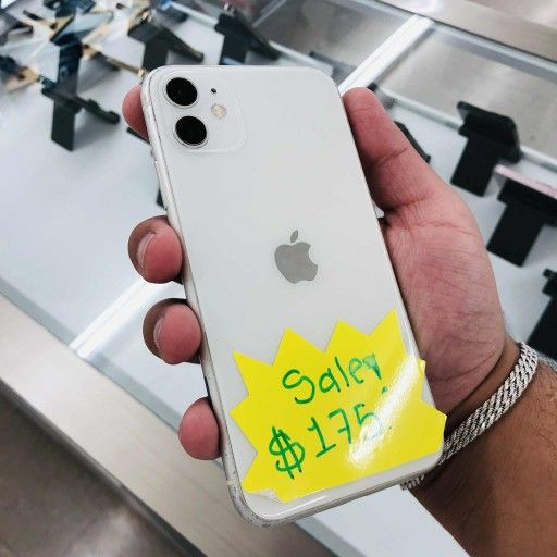 iPhone 11 256gb AT&T Or Cricket