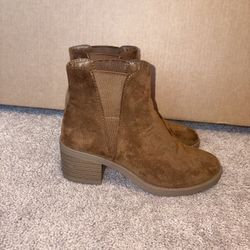 Womens Boots Booties Size 6