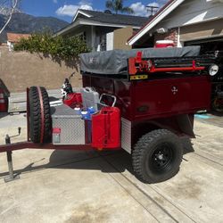 Off Road Off Grid Trailer With Roof Top Tent 