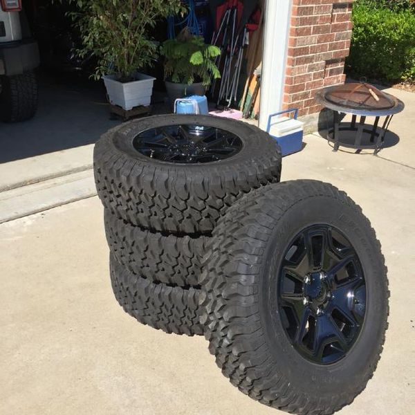 Jeep JK WILLYS wheels and tires. BFGoodrich 255/75/R17 for Sale in Riverside, CA OfferUp