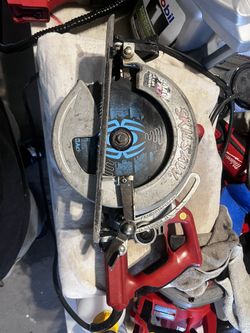 SKIL 15-Amp 7-1/4-in Worm Drive Corded Circular Saw