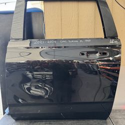 2021 2022 2023 2024 GMC YUKON XL 1500 LEFT REAR DOOR OEM USED 
