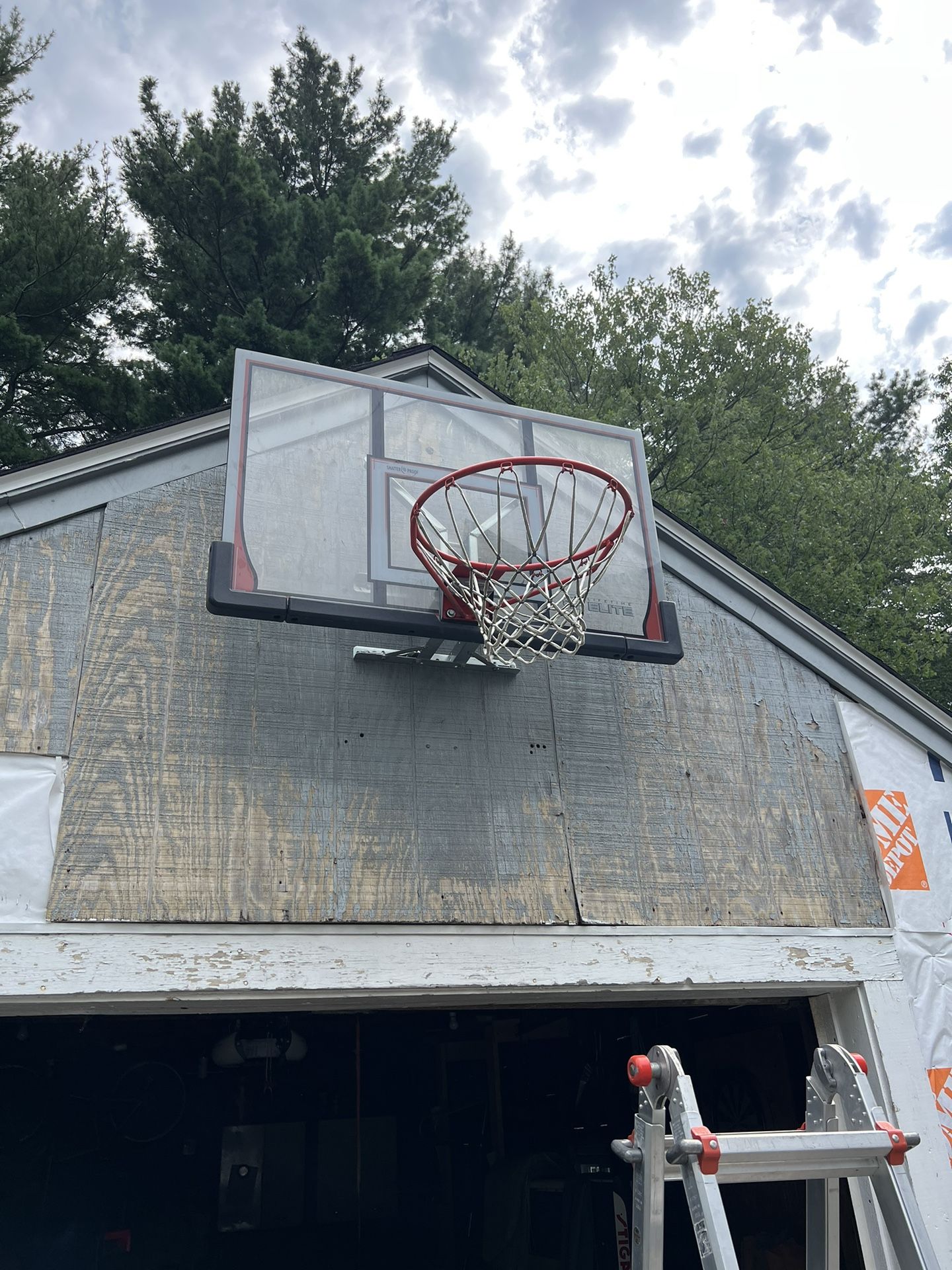 Basketball Backboard And Hoop