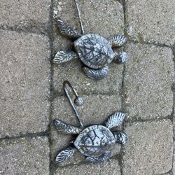 2 Cast Iron Turtle Hooks