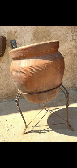 Terracotta Flower Pot and Stand  