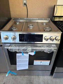 Brand new Bosch Gas Stove