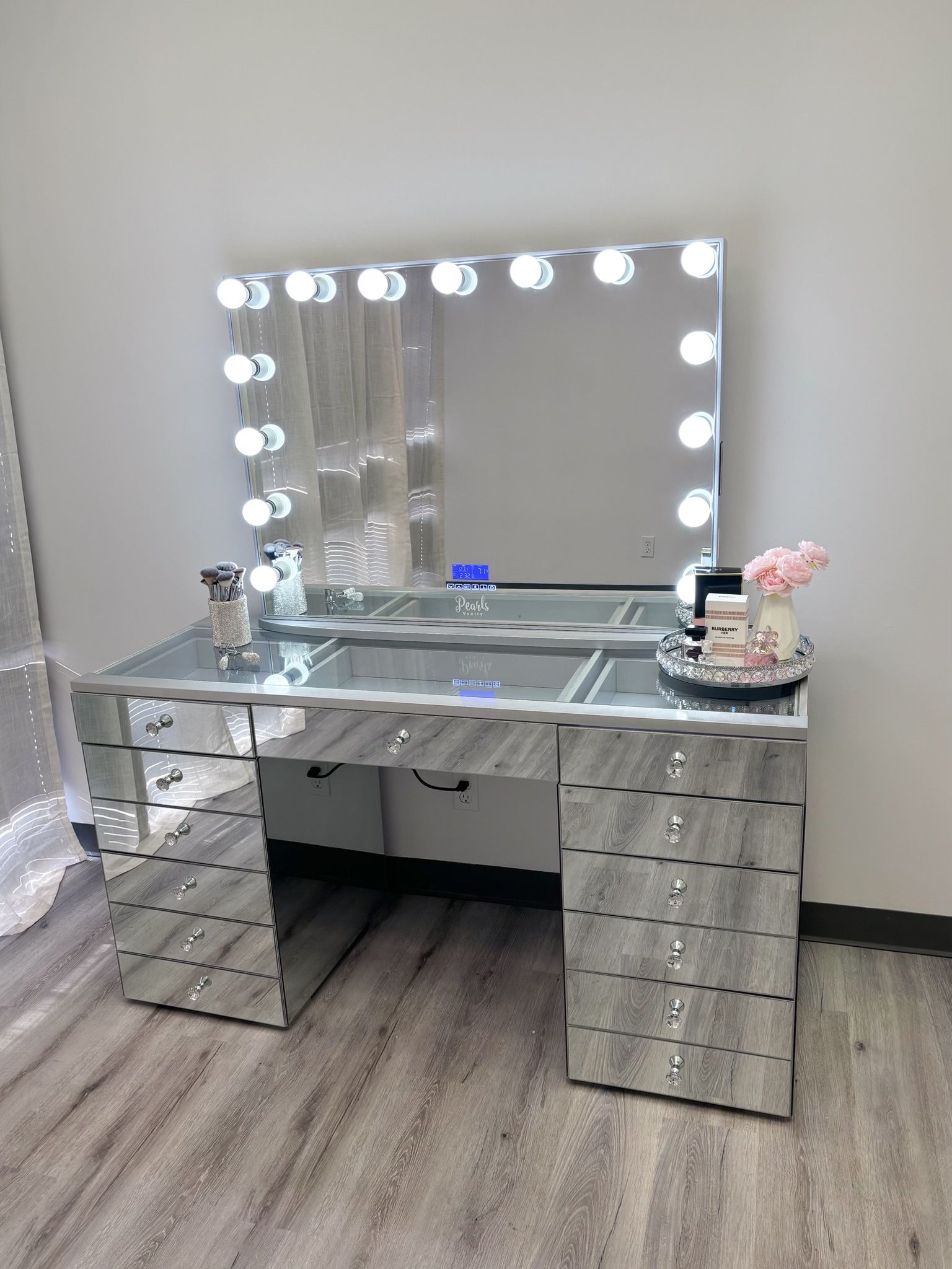Mirrored Makeup Vanity With Bluetooth Mirror