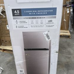 Vissani 4.5 cu. ft. 2-Door Mini Refrigerator in Platinum Steel with Freezer