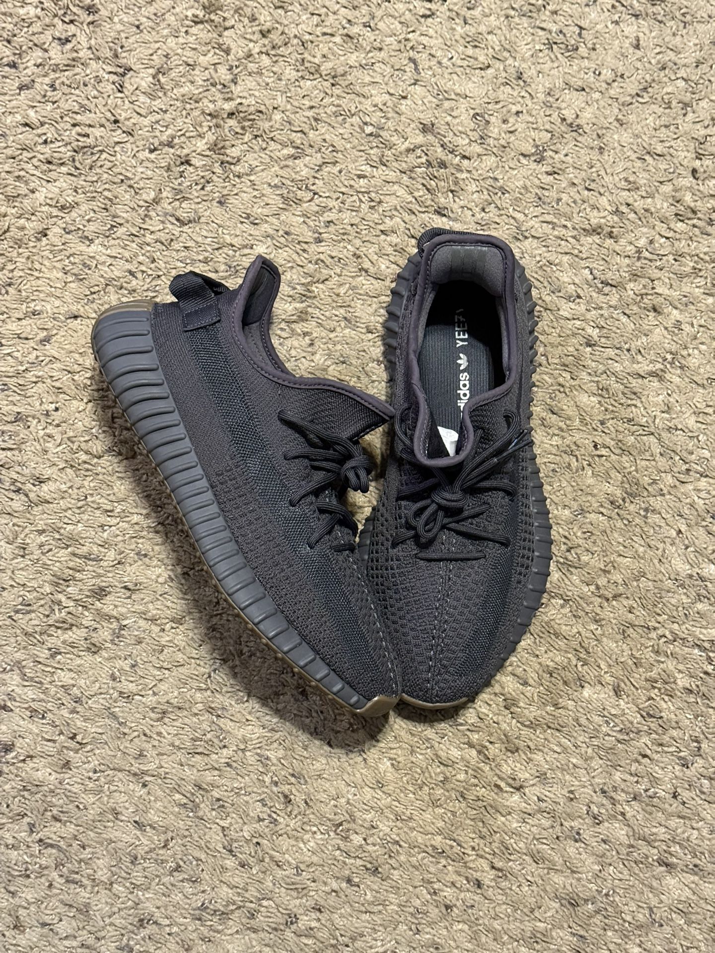 Yeezy 350 V2 Cinder