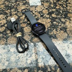 Samsung Galaxy Watch 5 With Bands 