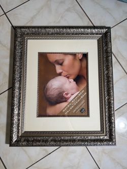 Impressions Portrait Collection 16” x 20” Picture Frame.