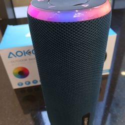 OUTDOOR SPEAKER BRAND NEW QUALITY