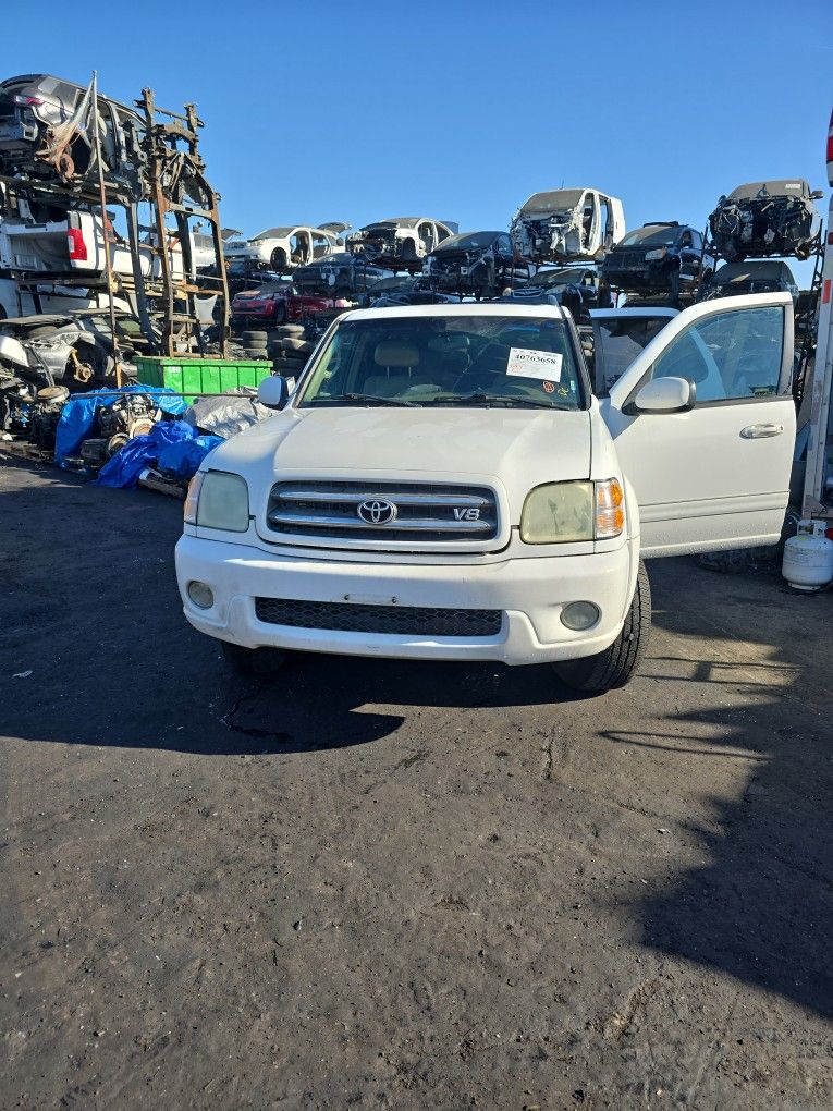 2004 Toyota Sequoia