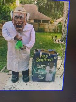 Halloween Mad Scientist Animatronic