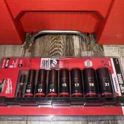 Milwaukee Impact Sockets 3/8 Inch Driver 