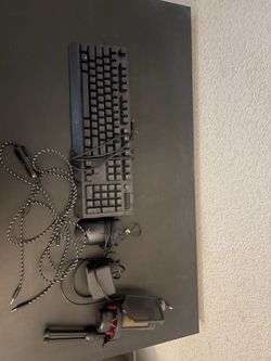 Alien keyboard and mouse