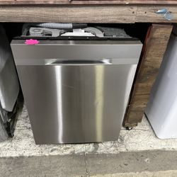Samsung Dishwasher 24” Tall Tub