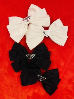PRADA XL BOWS