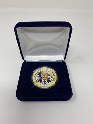 Photo Trump 2020 silver eagle - 45th president