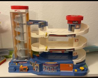 Car Garage Toy