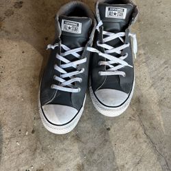 Converse Mid Tops