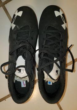 Under Armour Size 10 Cleats 