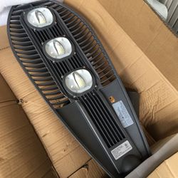 LED Street light 150 W 277/480V 5000K