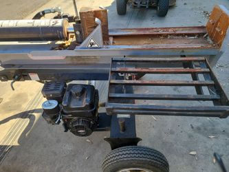 Log spliter in good condition Oregon 30 Ton