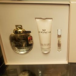 Coach Floral Set Of 3 Perfecto Gift For Your Love One