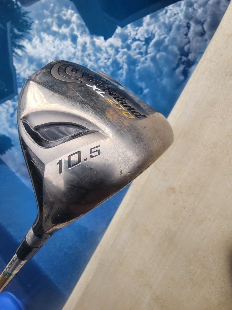 GOLF DRIVER - CLEVELAND 10.5 LIKE NEW