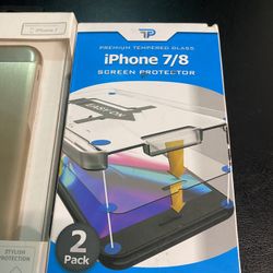iPhone 7 case and screen protector