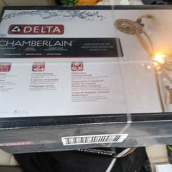 Delta Chamberlain Shower Head Set