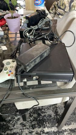 (2) Xbox 360s for sale. Red ring