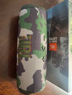 JBL FLIP 7 Portable Bluetooth Speaker Camo Green NEW