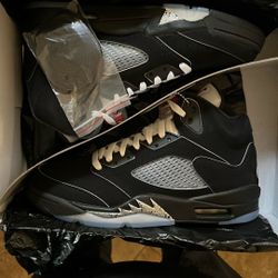 Jordan 5 Black Metallic Reimagined Size 7.5, 8.5, 11.5