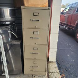 4 DRAWER METAL FILING CABINET