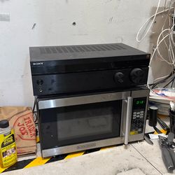 Microwave and amplifier